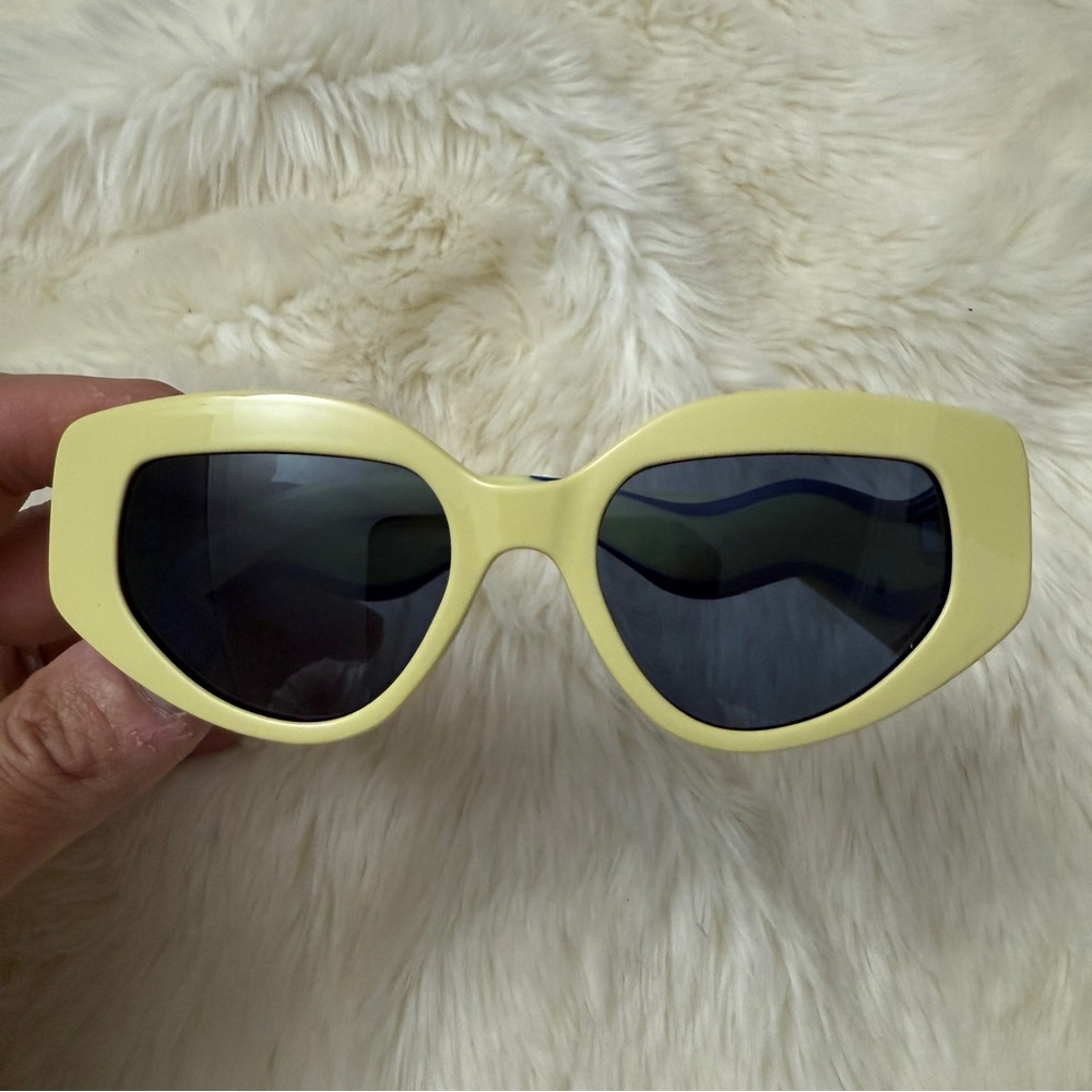 Karl Lagerfeld KL6144S Sunglasses Women Shiny Yellow 50mm - Picture 3 of 6